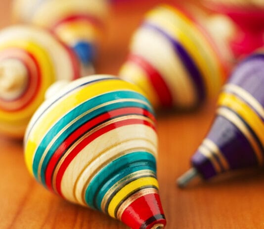 Mądra zabawa, czyli jak wspierać rozwój Twojego dziecka każdego dnia Mądra zabawa, czyli jak wspierać rozwój Twojego dziecka każdego dnia